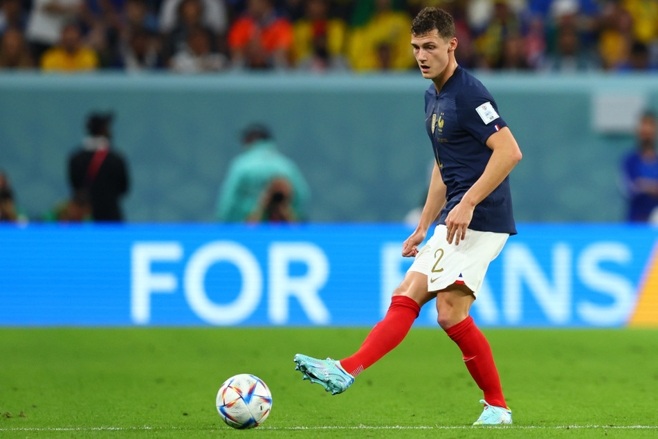 Abwehrspieler Benjamin Pavard (26) vom FC Bayern München kämpft aktuell mit der Nationalmannschaft Frankreichs um den WM-Titel.