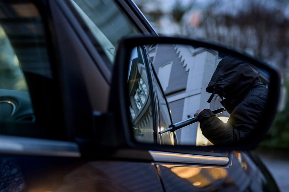 Der Dieb kam nicht mehr aus dem Auto heraus. (Symbolbild)