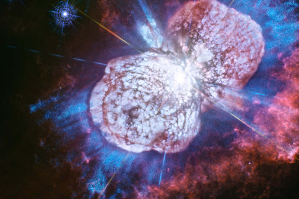 Explosion seit 170 Jahren: Weltraum-Teleskop fängt kosmisches Sterben ein