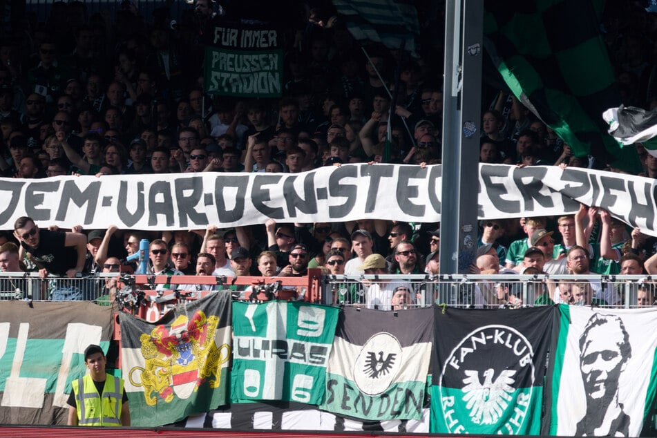 Die Preußen-Fans hatten bei der VAR-Panne wohl ihre Finger im Spiel.