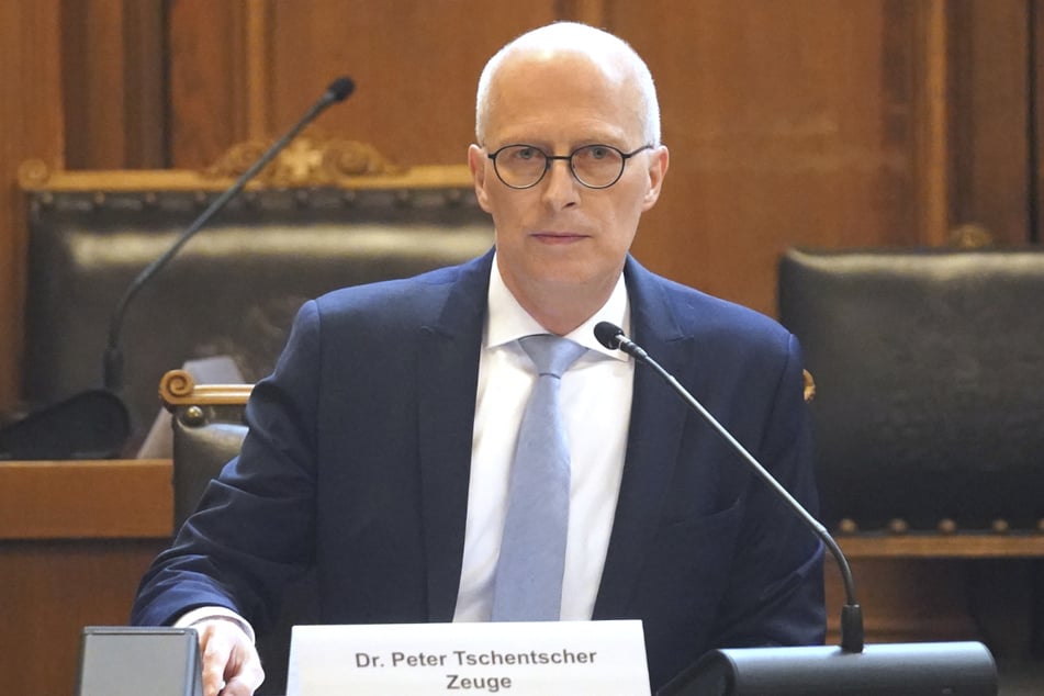 Bürgermeister Peter Tschentscher (56, SPD) sagt im "Cum-Ex"-Untersuchungsausschuss als Zeuge aus.