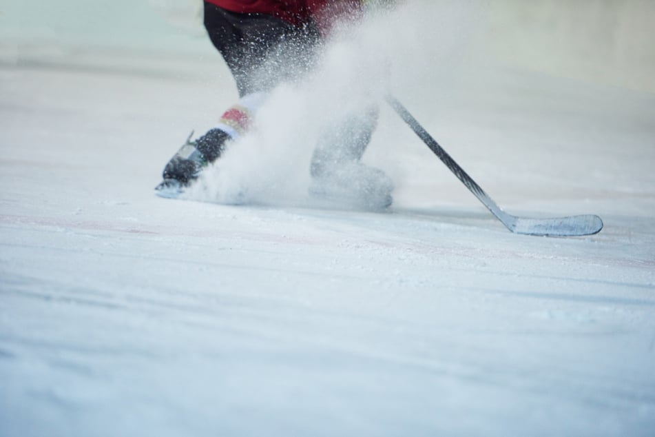 Wer der Eishockey-Profi ist, wurde bislang noch nicht bekanntgegeben. Der Sportler spielte jedoch für einen Club der ersten polnischen Liga. (Symbolbild)