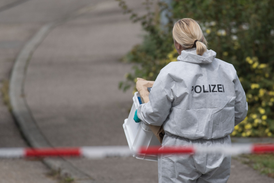 Die Spurensicherung an einem Tatort. (Symbolbild)