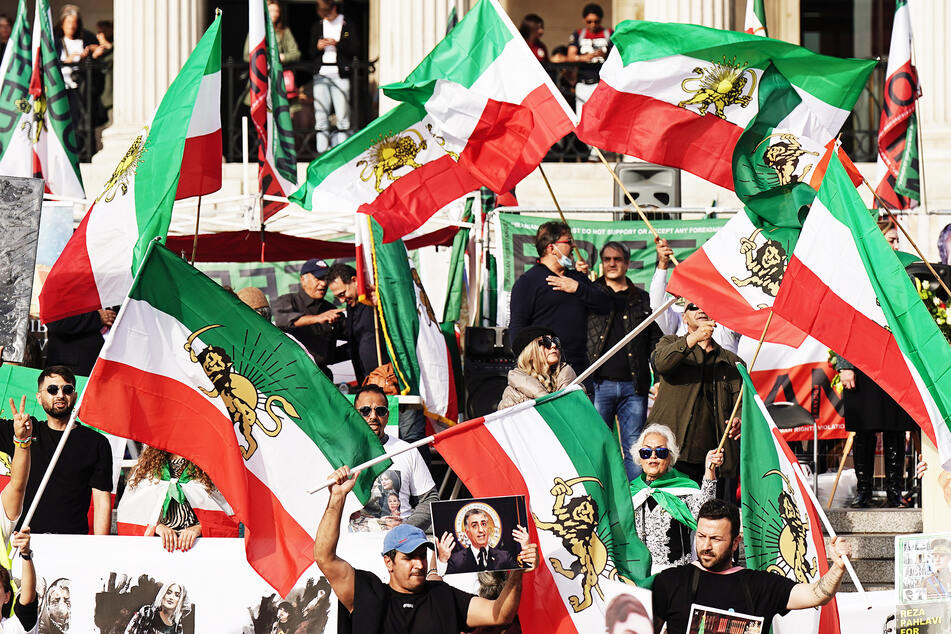 Iran richtet drei weitere Demonstranten hin