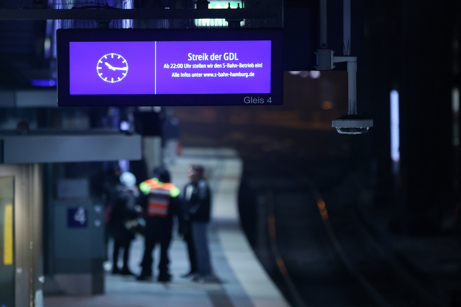 Hamburger S-Bahn von GDL-Streik "massiv beeinträchtigt"