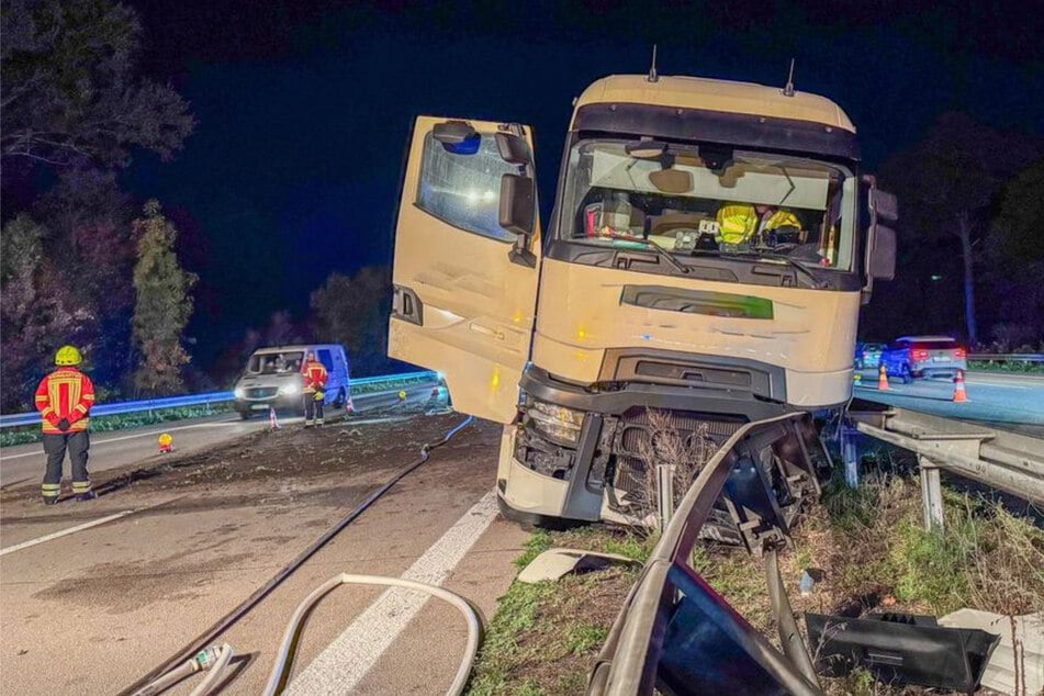 An dem Sattelschlepper platzte am Dienstagabend während der Fahrt in Richtung Frankfurt ein Reifen.