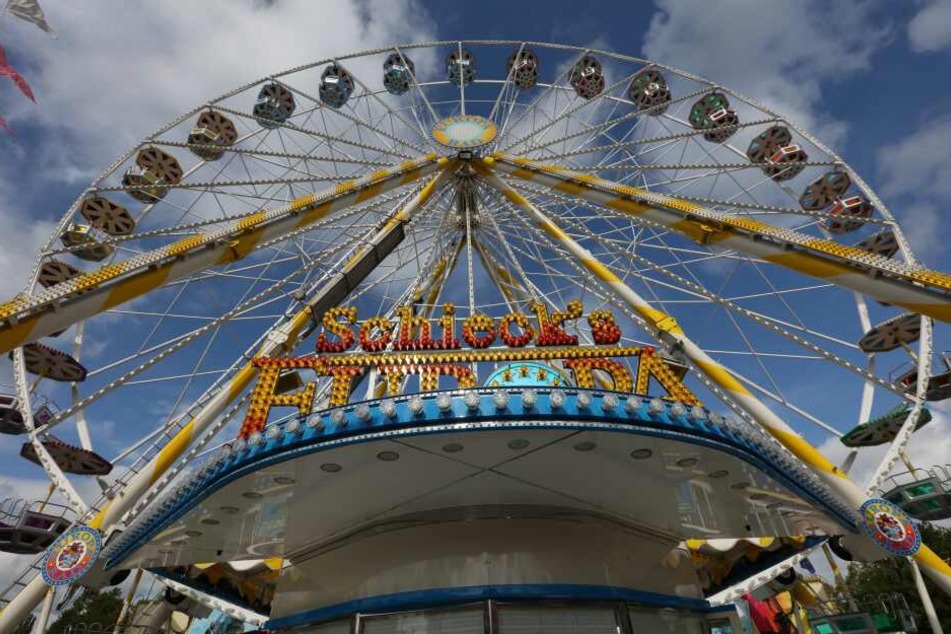 Das Zwickauer Herbstvolksfest auf dem Platz der Völkerfreundschaft eröffnet heute, 14 Uhr.