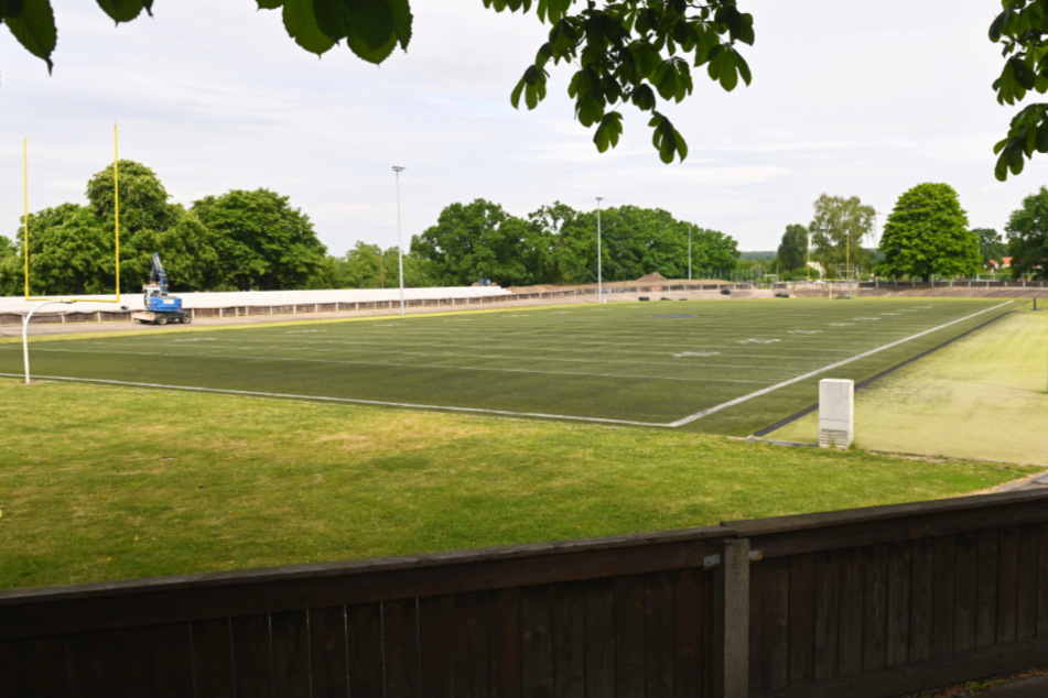 Die Monarchs haben das altehrwürdige Stadion hergerichtet, damit die Heimspiele in der Trainingsstätte ausgerichtet werden können.