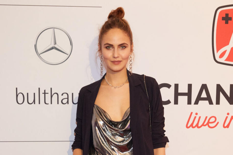 Elena Carrière, Model, Schauspielerin und Influencerin.