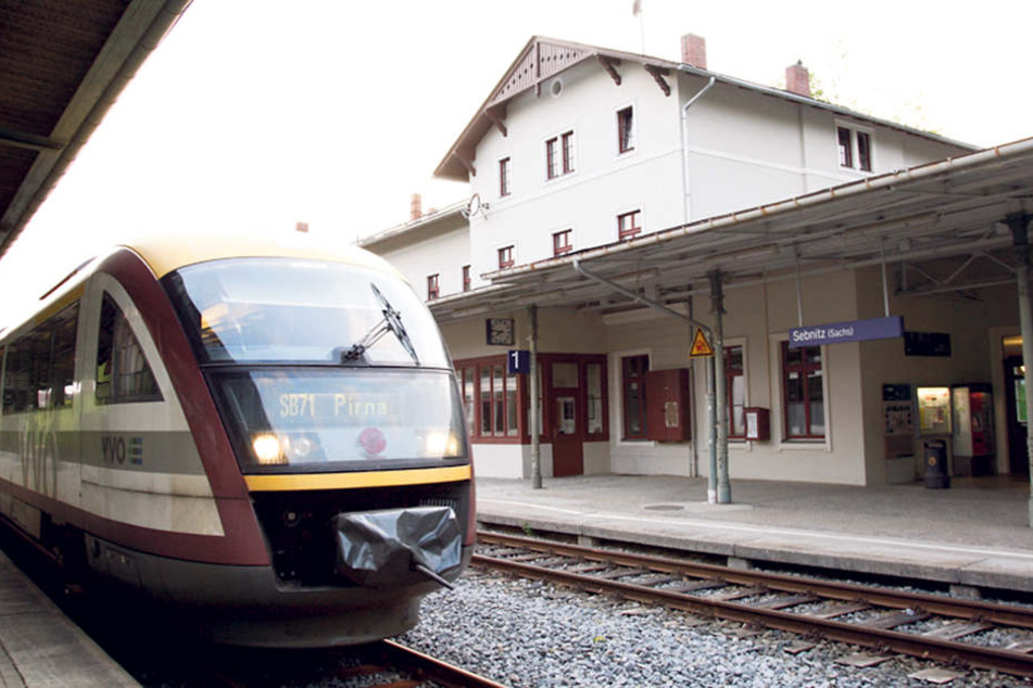 Hier im Bahnhof Sebnitz wurden Drogen im Mülleimer deponiert.