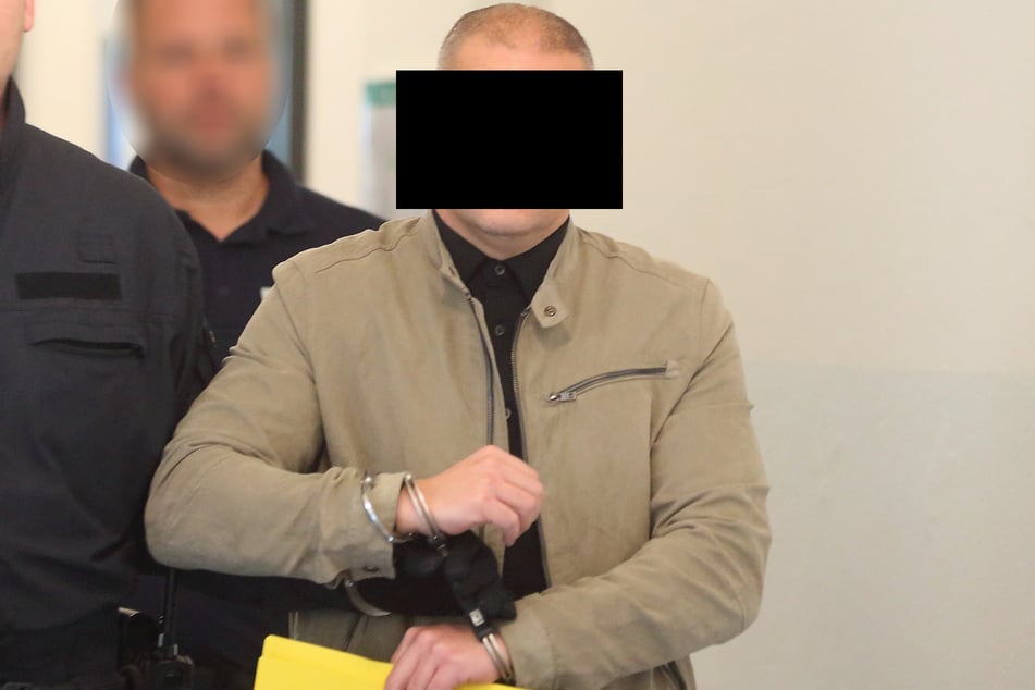 Tibor V. (40) brach tagsüber frech in ein Nossener Haus ein. Allerdings wurde er von der mutigen Bewohnerin (68) ertappt und landete im Gefängnis.