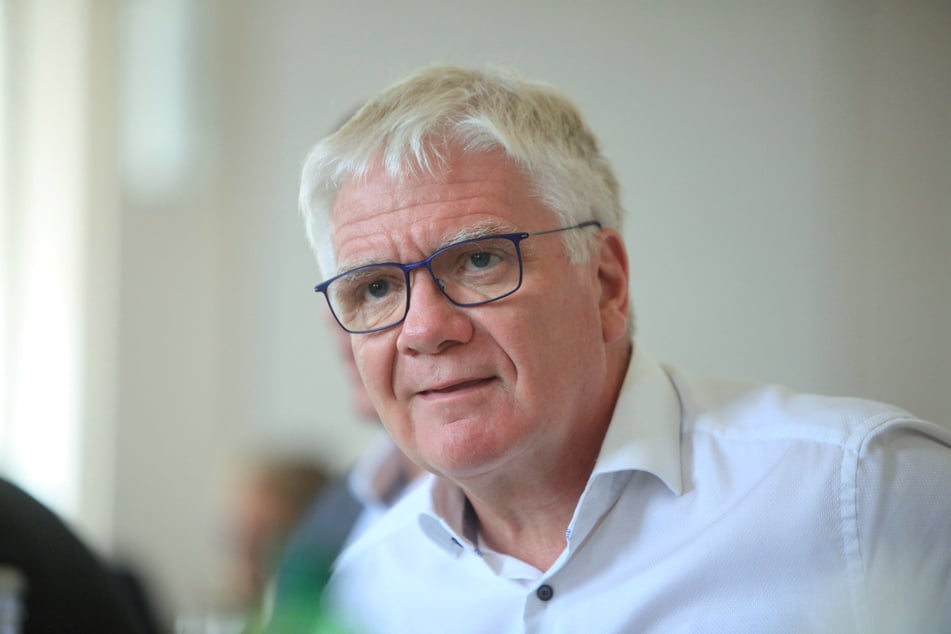 Der Schulleiter des Sportinternats, Volker Hegewald (62).