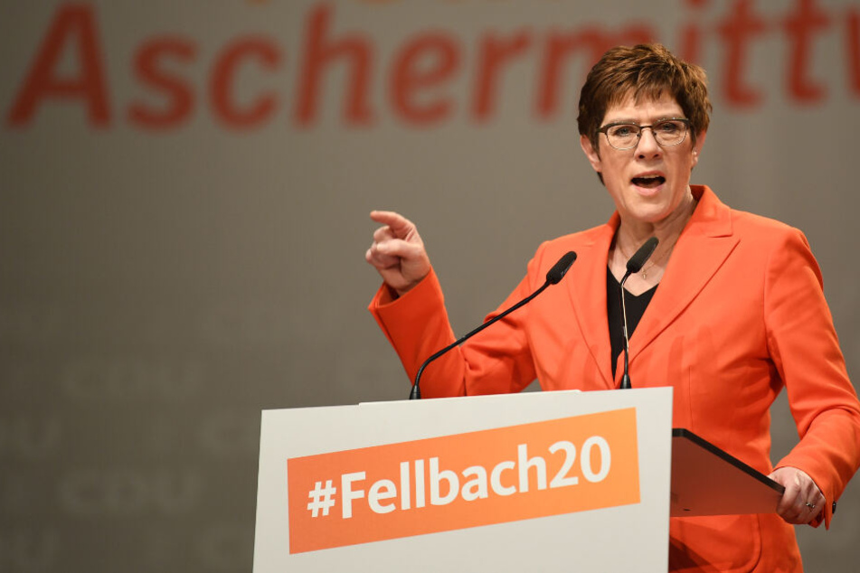 Kramp-Karrenbauer schießt hart gegen Grüne: "Politik der Bevormundung"