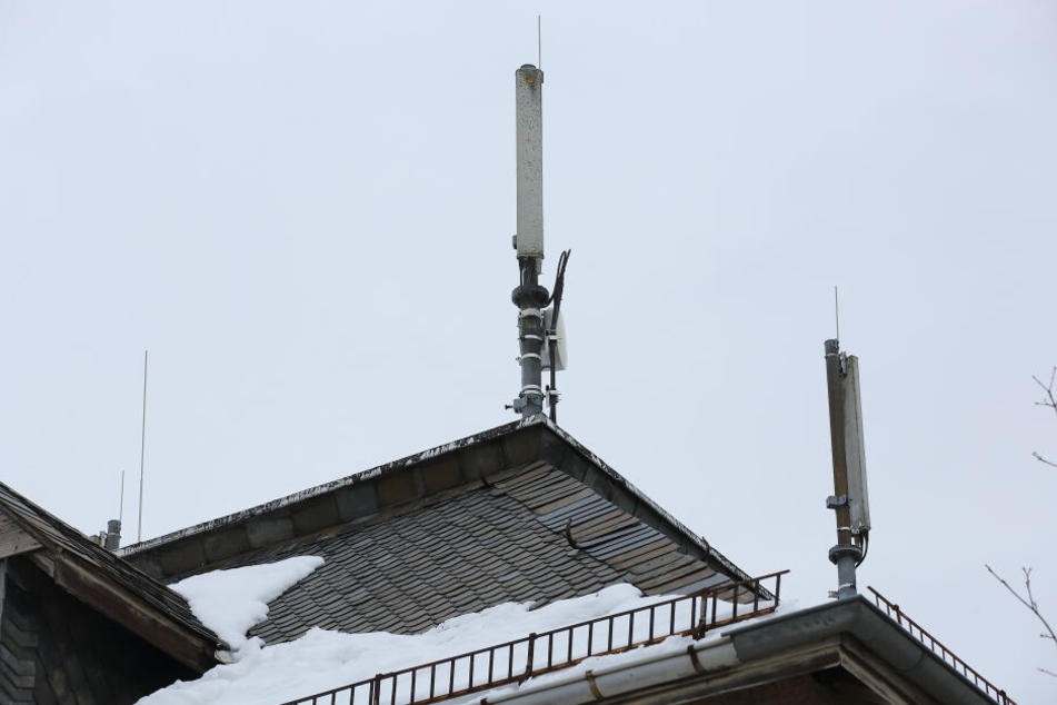 Der Funkmast auf dem Dach war vier Wochen lang ohne Strom.
