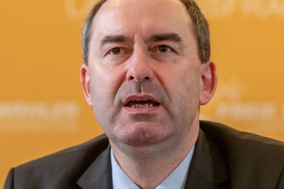 Die Landtags-SPD fordert von Wirtschaftsminister Hubert Aiwanger eine Erklärung.