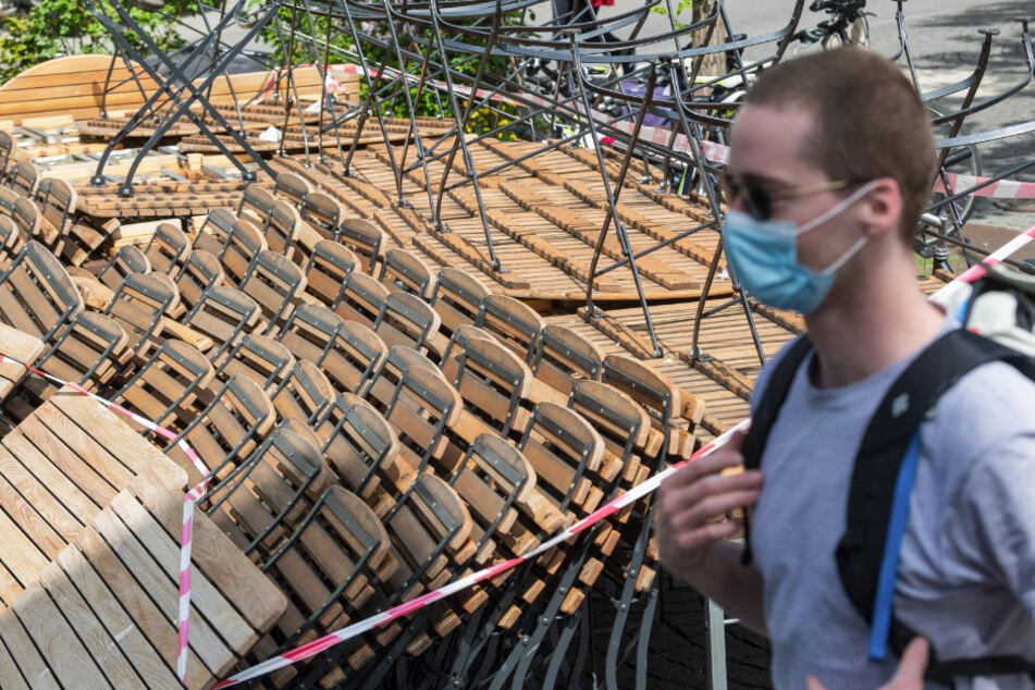 In Bayern sind nach Angaben bisher 47.643 Menschen positiv auf das Coronavirus Sars-CoV-2 getestet worden. (Symbolbild)