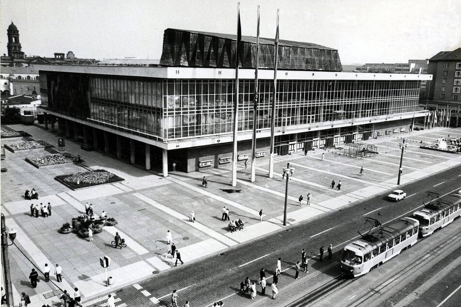 Kurz vor der Wende fanden im Kulturpalast die zwei legendären Jubiläumskonzerte der Band statt.
