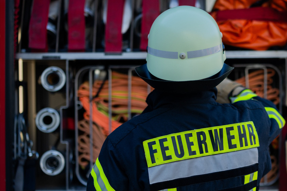 Die Feuerwehr in Quedlinburg musste am Montagnachmittag einen Brand auf einem Balkon löschen. (Symbolbild)
