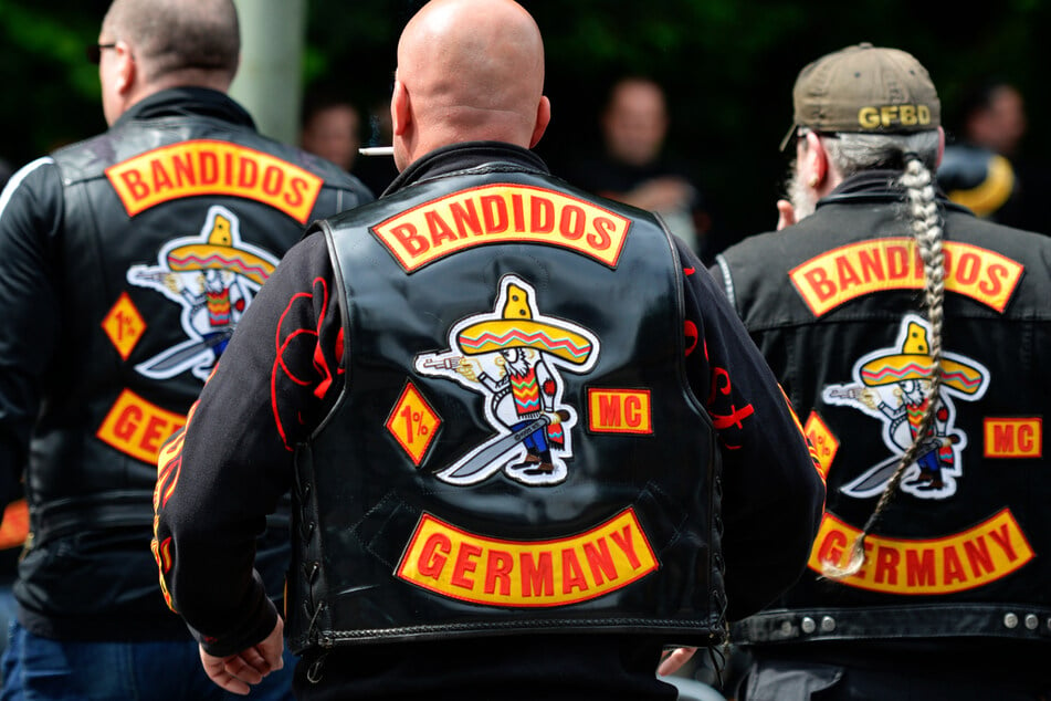 Eigentlich verboten, aber weiterhin aktiv? Immer mehr Untergruppen der Motorrad-Rockergruppe Bandidos werden in NRW neugegründet. (Symbolbild)