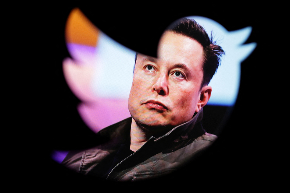 Elon Musk: Elon Musk completes $44-billion Twitter deal: "Let the good times roll"