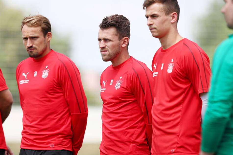Toni Wachsmuth (l.) fordert Reife statt Schiri-Schelte vor dem Spiel am Sonntag gegen Kaiserslautern.