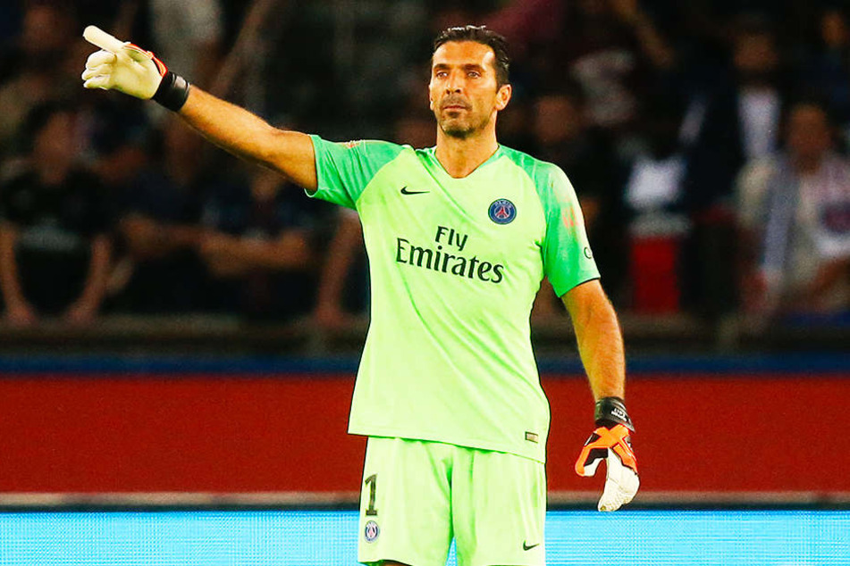 Italiens immer noch aktive Torhüter-Legende Gianluigi Buffon (Paris Saint-Germain) litt monatelang unter Depressionen.