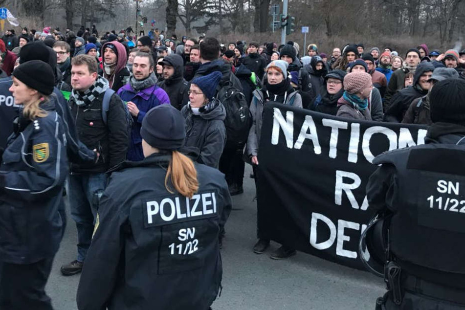Die Gegner an der Ecke Stübelallee/Karcherallee.