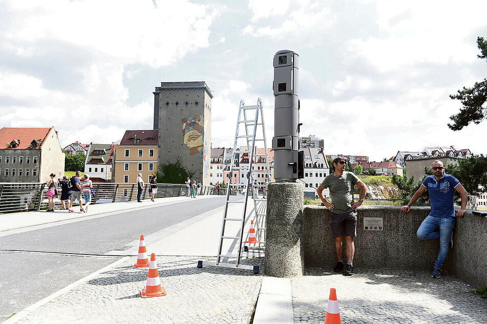 Sachsens erste hochauflösende Überwachungskamera, die auch zur Gesichtserkennung genutzt werden kann, wurde bereits 2019 auf der Görlitzer Altstadtbrücke installiert.