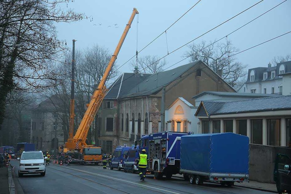 Für die Sicherungsarbeiten am Lahmann-Sanatorium wurde das Technische Hilfswerk um Unterstützung gebeten.