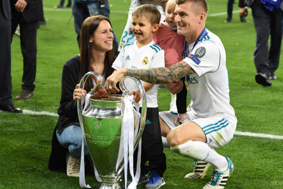 Toni Kroos Schuhe wurden für den guten Zweck verkauft.