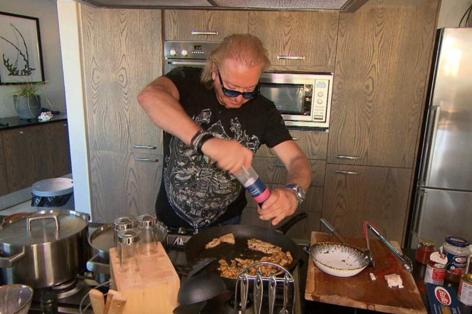 Robert Geiss (55) will sein als Hähnchen getarntes Krokodilfleisch servieren.