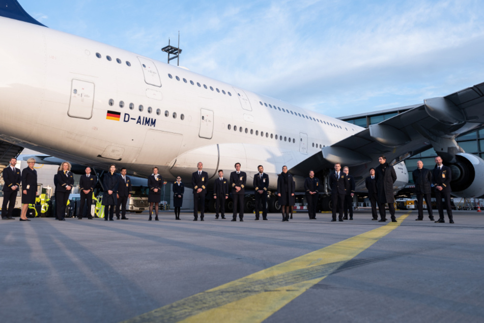 Lufthansa: Wird A380 abgeschafft? Lufthansa streicht noch mehr Flieger und Jobs!