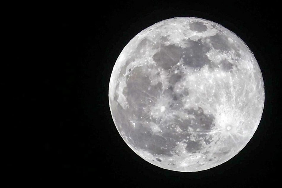 The White House has instructed NASA to create a unified time standard for the Moon and other celestial bodies.