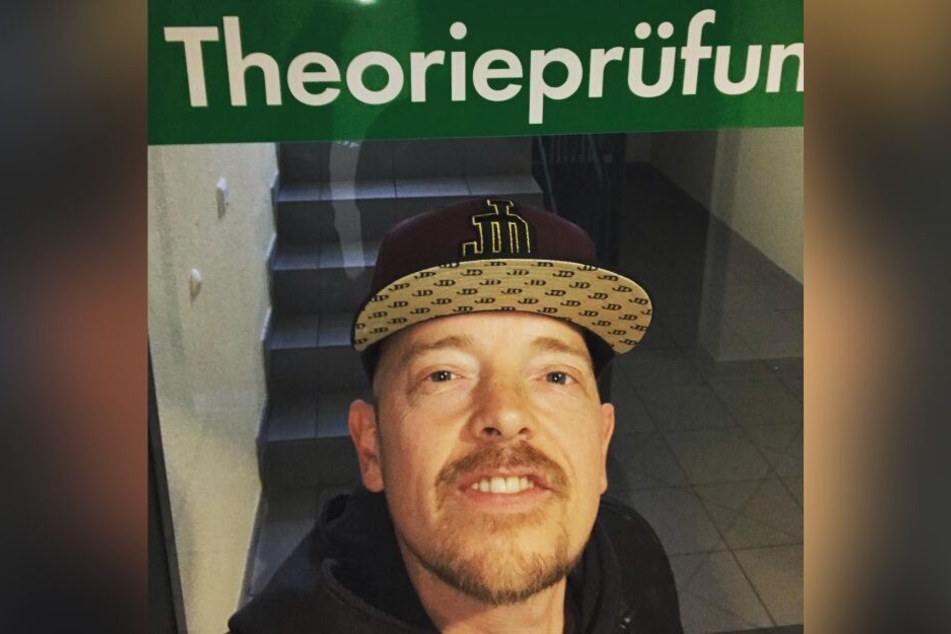 Die Theorieprüfung hatte der Rapper bereits bestanden.
