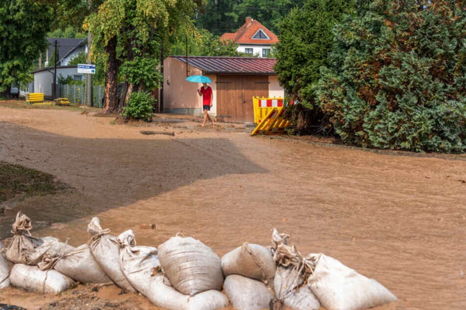 Teilweise stand das Wasser einen halben Meter hoch.