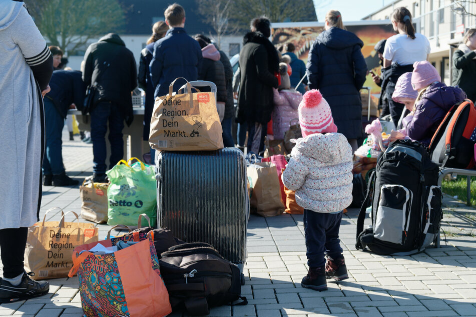 Angesichts einer möglichen Tuberkulose- oder Maserngefahr bei Ukraine-Flüchtlingen ergreift das NRW-Gesundheitsministerium Vorsichtsmaßnahmen.