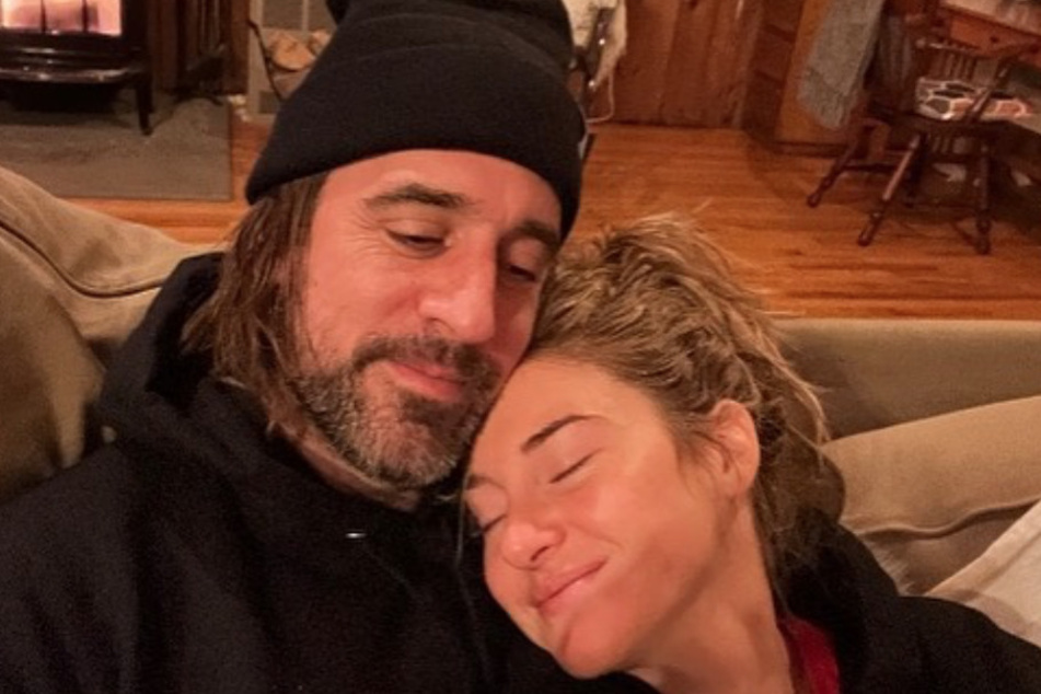 Shailene Woodley (r) and Aaron Rodgers split in February 2022 after nearly two years.