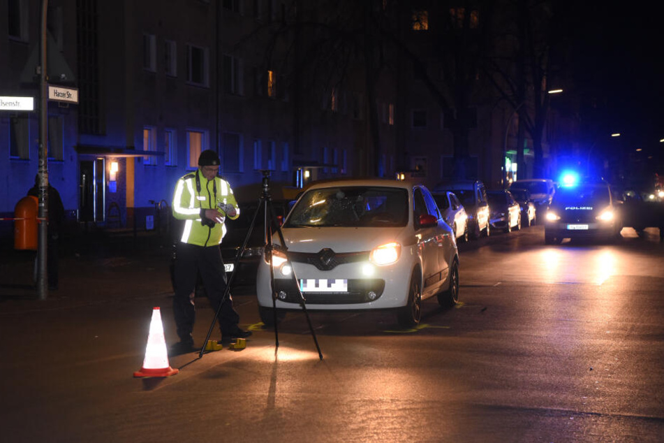 In Berlin-Neukölln ist es am Mittwochabend zu einem schweren Unfall gekommen.
