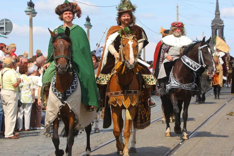 Der Fürstenzug 2008 beim Dresdner Stadtfest.