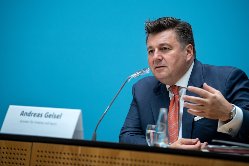 Sportsenator Andreas Geisel (SPD) kündigt Lockerungen bei Kontaktsportarten an.
