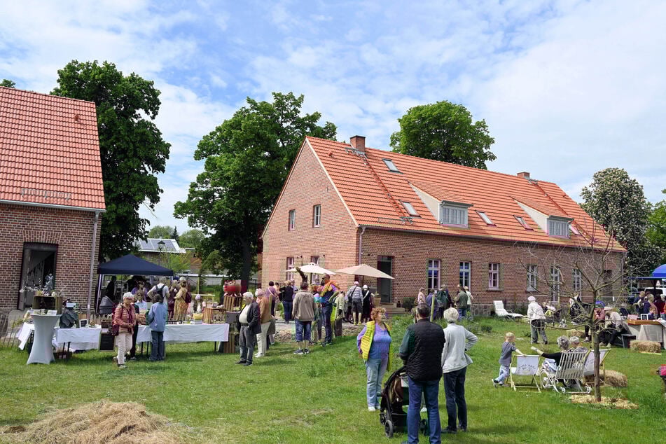 Am Samstag fand der zweite Kunsthandwerkermarkt am Gestüt statt.