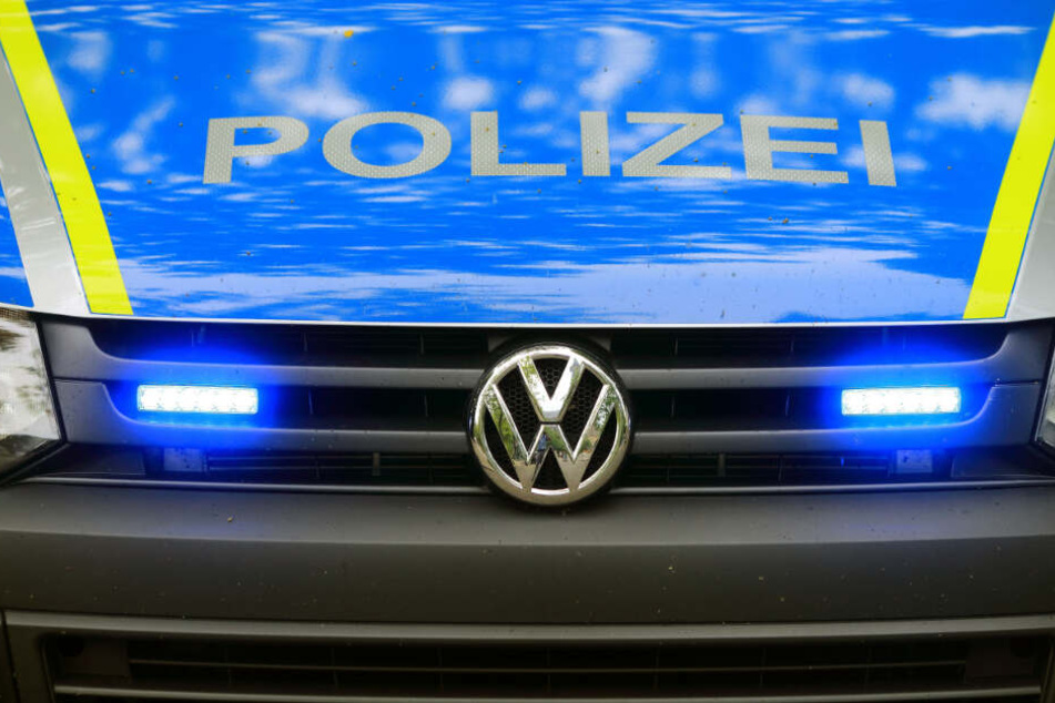 Die Polizei beendete die Romanze mit einem Platzverweis. (Symbolbild)
