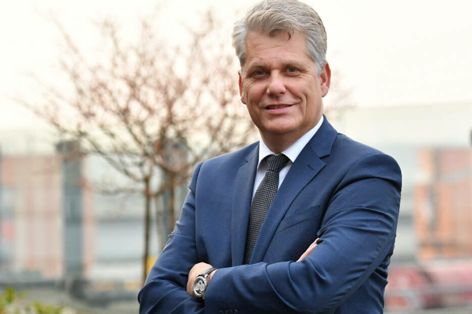 "Flüge nach Festland-China auszusetzen schmerzt", sagt Lufthansa-Vorstandsmitglied Harry Hohmeister (Archivbild).