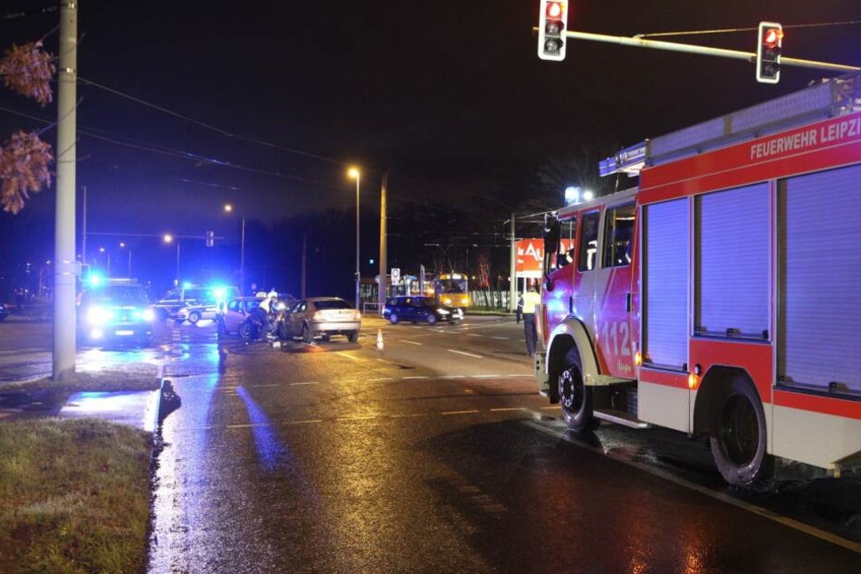 Drei Fahrzeuge waren in den Unfall verwickelt.
