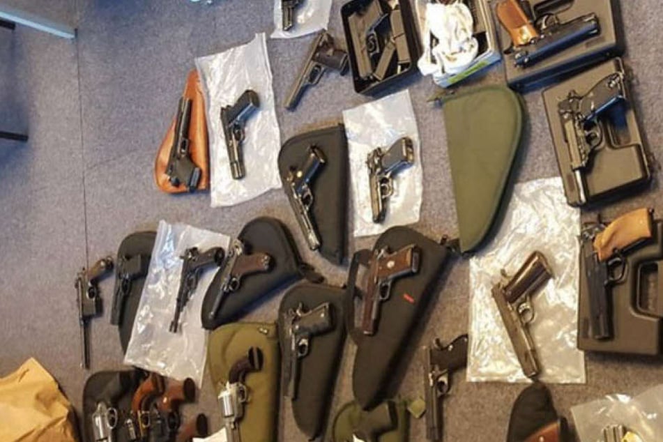 Der 62-Jährige musste sein Waffenarsenal abgeben.