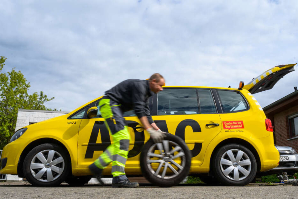 Wer die Pannenhilfe der "gelben Engel" in Anspruch nehmen will, muss Mitglied beim ADAC sein. (Archivbild)