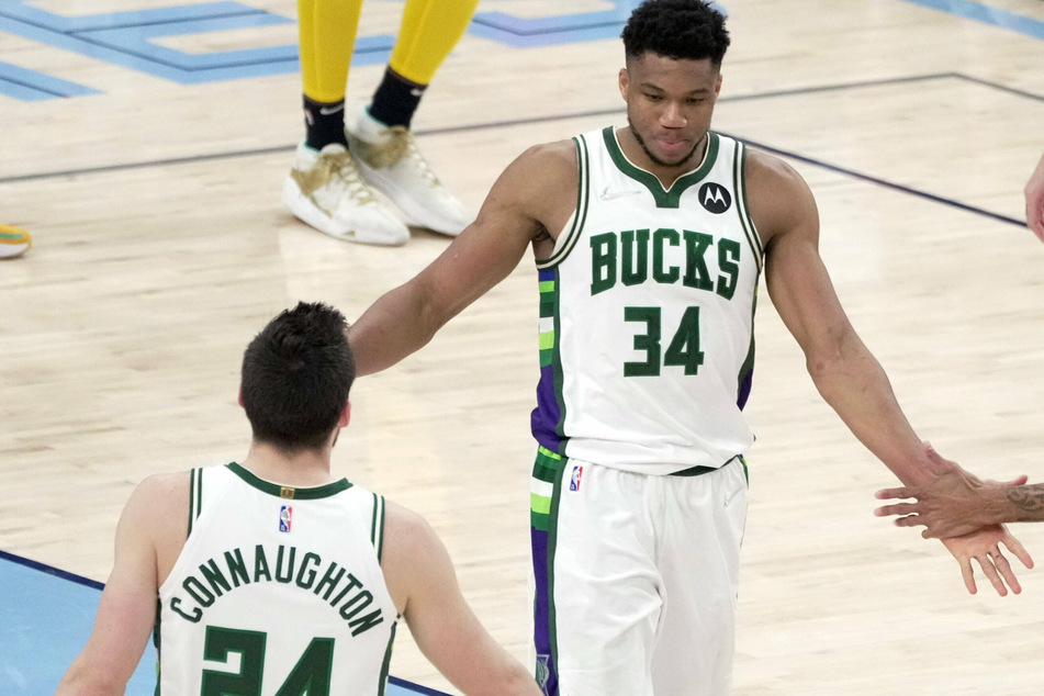 Giannis Antetokounmpo was the difference between the Bucks and the Sixers.