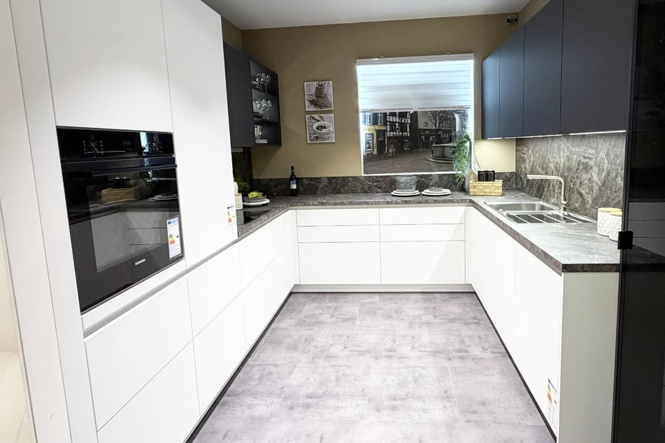Hier werden Küchen für kurze Zeit 70 Prozent günstiger verkauft