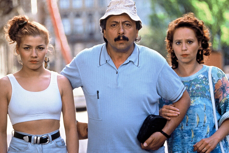 In "Go Trabi Go" fuhr Teenager Jacqueline (links, Claudia Schmutzler) mit ihren Eltern (Marie Gruber, Wolfgang Stumph) im Trabi durch Italien.