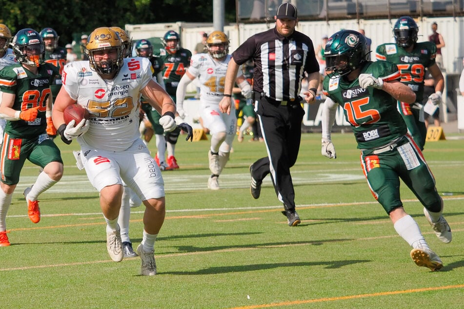 Wermutstropfen: Jonas Schultes (l.) nahm einen Fumble auf und verletzte sich beim Return.